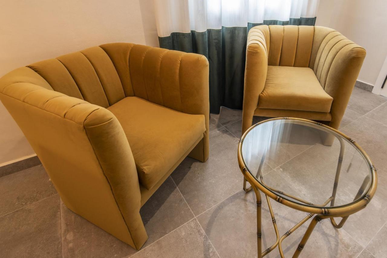 Trajano Premium Estudios By H Ayamonte Exterior foto